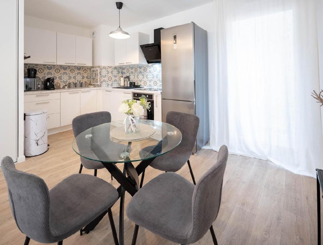 Sejour Unique A Pierrefitte Apartment ภายนอก รูปภาพ
